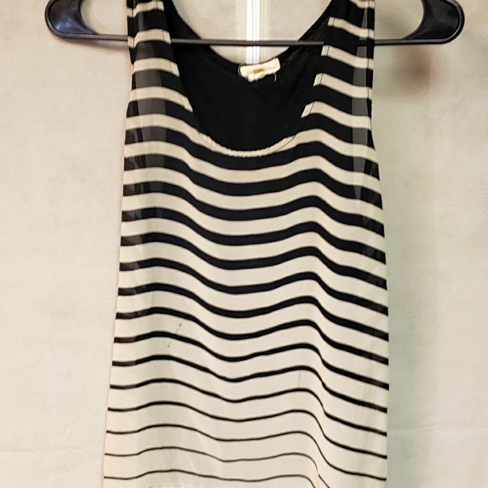 Express,Med, Black/Tan, Tank